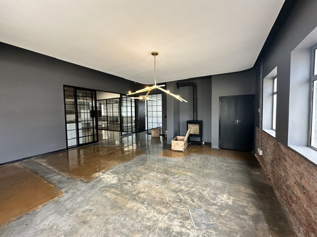 To Let Commercial Property for Rent in Woodstock Western Cape